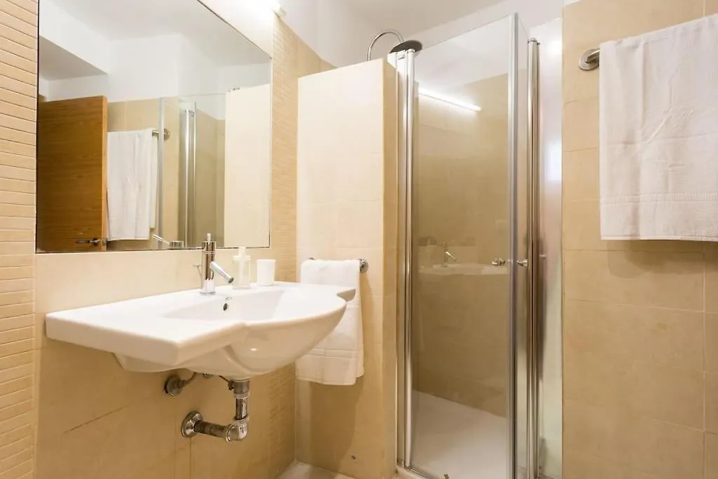Luminoso Apartamento Tercera Planta Seville 0*,